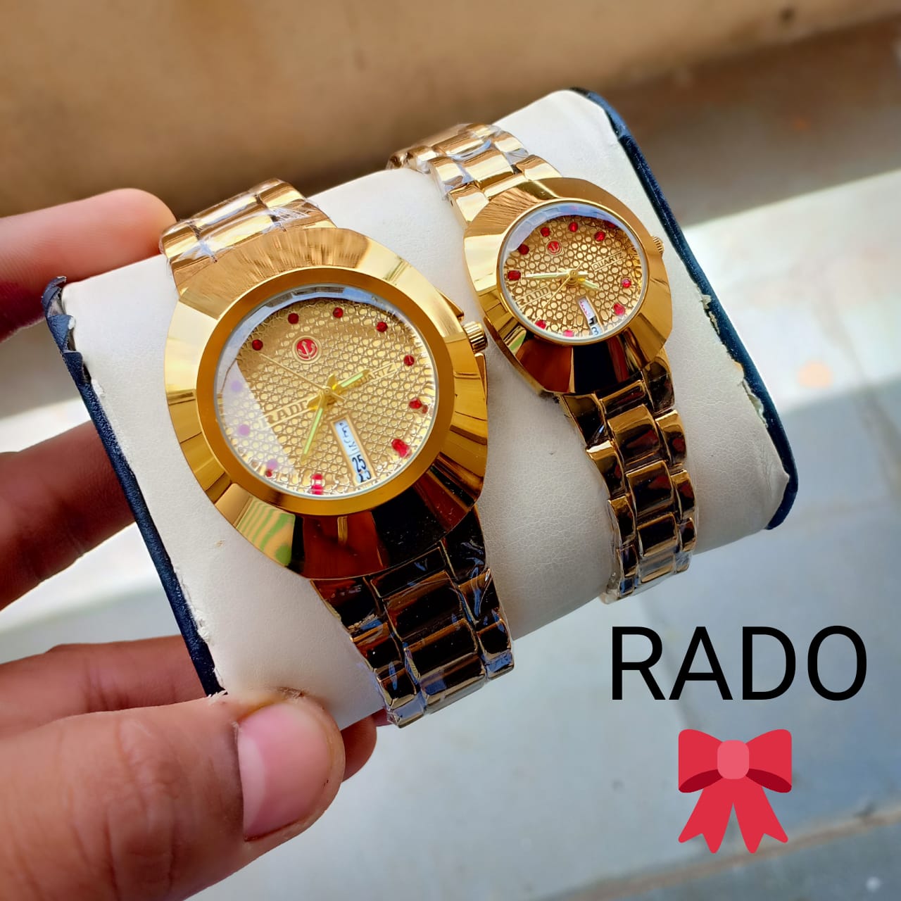 COUPLE MENS AND WOMENS WATCH